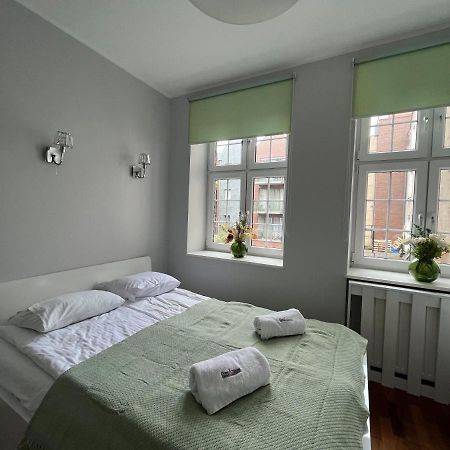 Dom & House - Apartments Old Town Szeroka Гданск Екстериор снимка