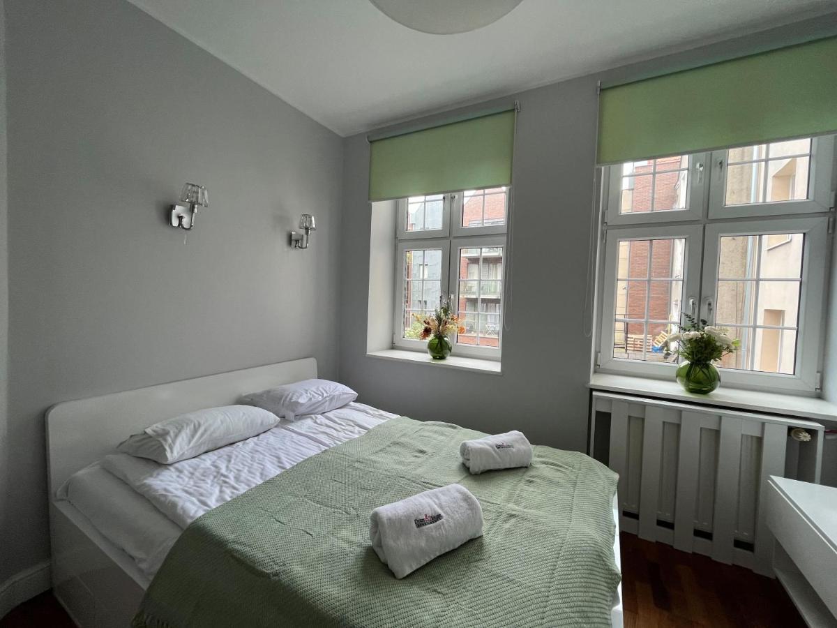 Dom & House - Apartments Old Town Szeroka Гданск Екстериор снимка